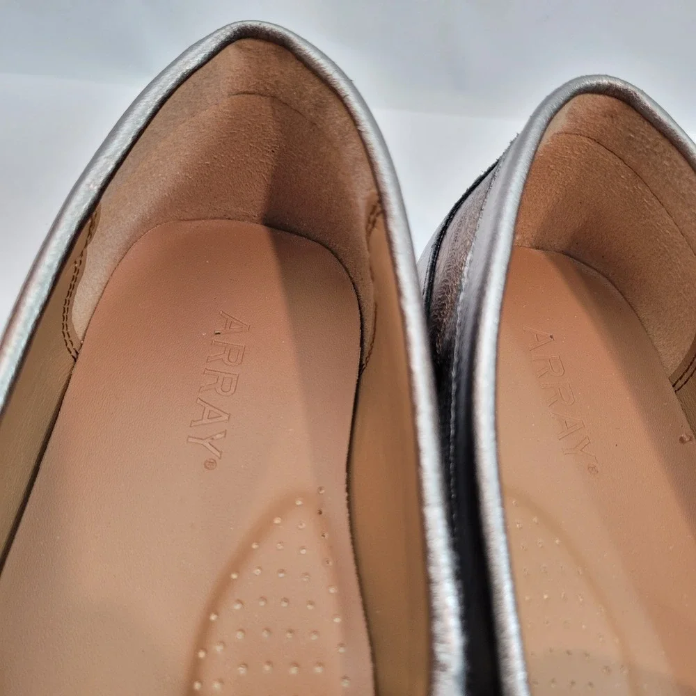 Array Penny Loafer Womens 7.5N Metallic Bronze Leather Slip On 1185920 Gold